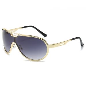 Fashionable women's sunglasses